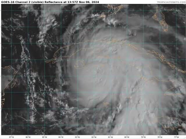 Huracán Rafael se intensifica a categoría 3 y se aproxima a&nbsp;Cuba