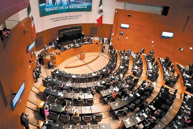 Senado avala la eliminación de siete órganos autónomos 