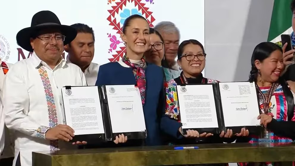 Sheinbaum firma decretos para mejorar la situación de pueblos indígenas y&nbsp;afromexicanos